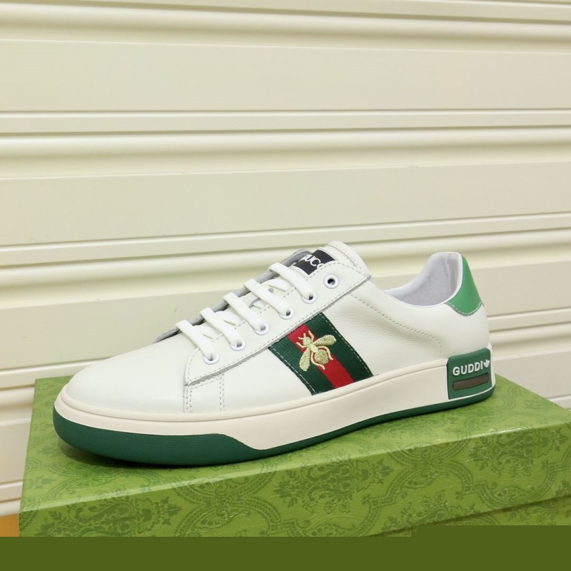 G*u*i casual shoes